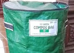 Wujudkan Lingkungan Bersih, LDII Srengseng Olah Sampah Organik Menjadi Kompos Tanaman